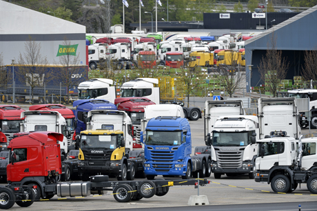 Scania i Södertälje har 500 transporter om dagen i Europa.