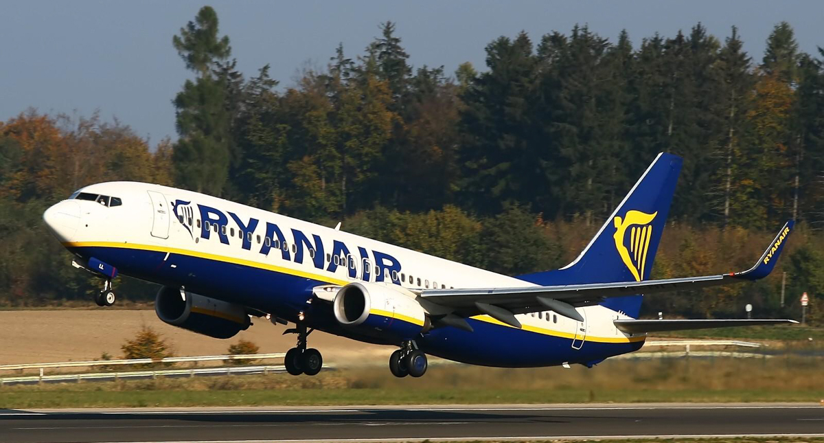 Ryanairplan lyfter