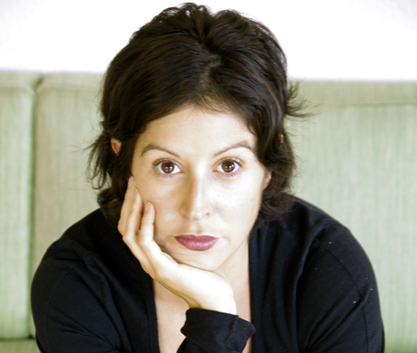 America är mitt uppe i flyttpackningen. Den 1 december åker hon tillsammans med maken och deras två barn till Latinamerika. Först Chile, sen Argentina. De blir borta ett halvår. Han ska vara föräldraledig, hon ska skriva.