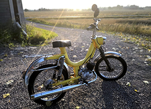 Crescent compact 1972