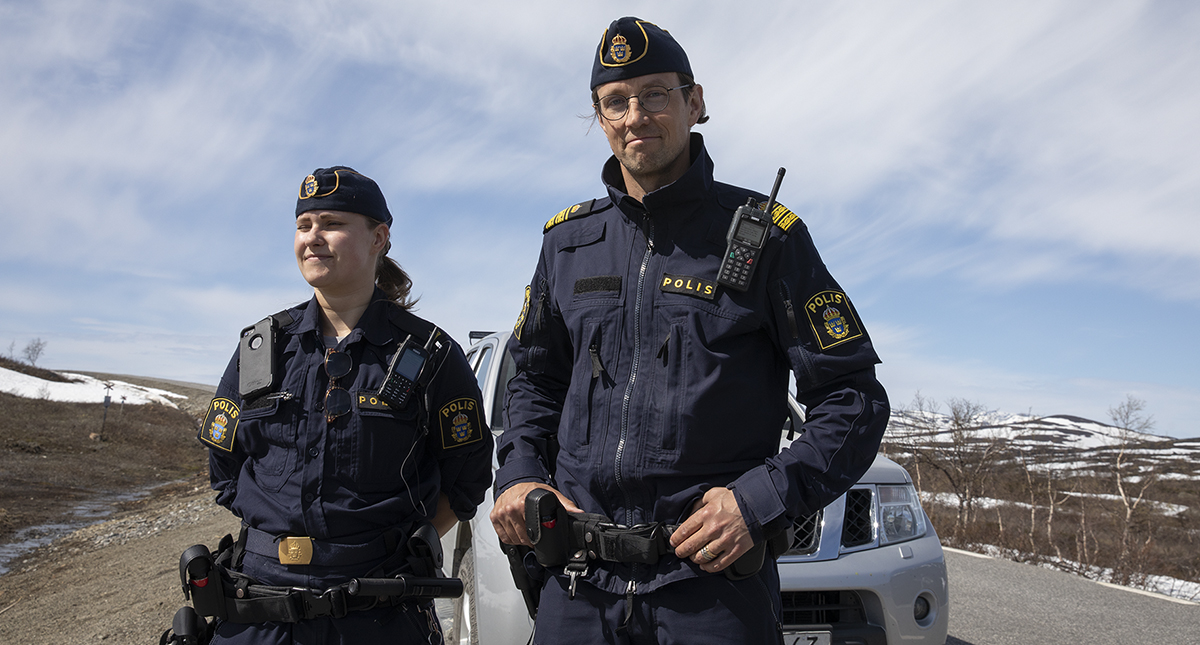 Regina Johansson och Mikael Abramsson jobbar vid Vilhelminapolisen.
