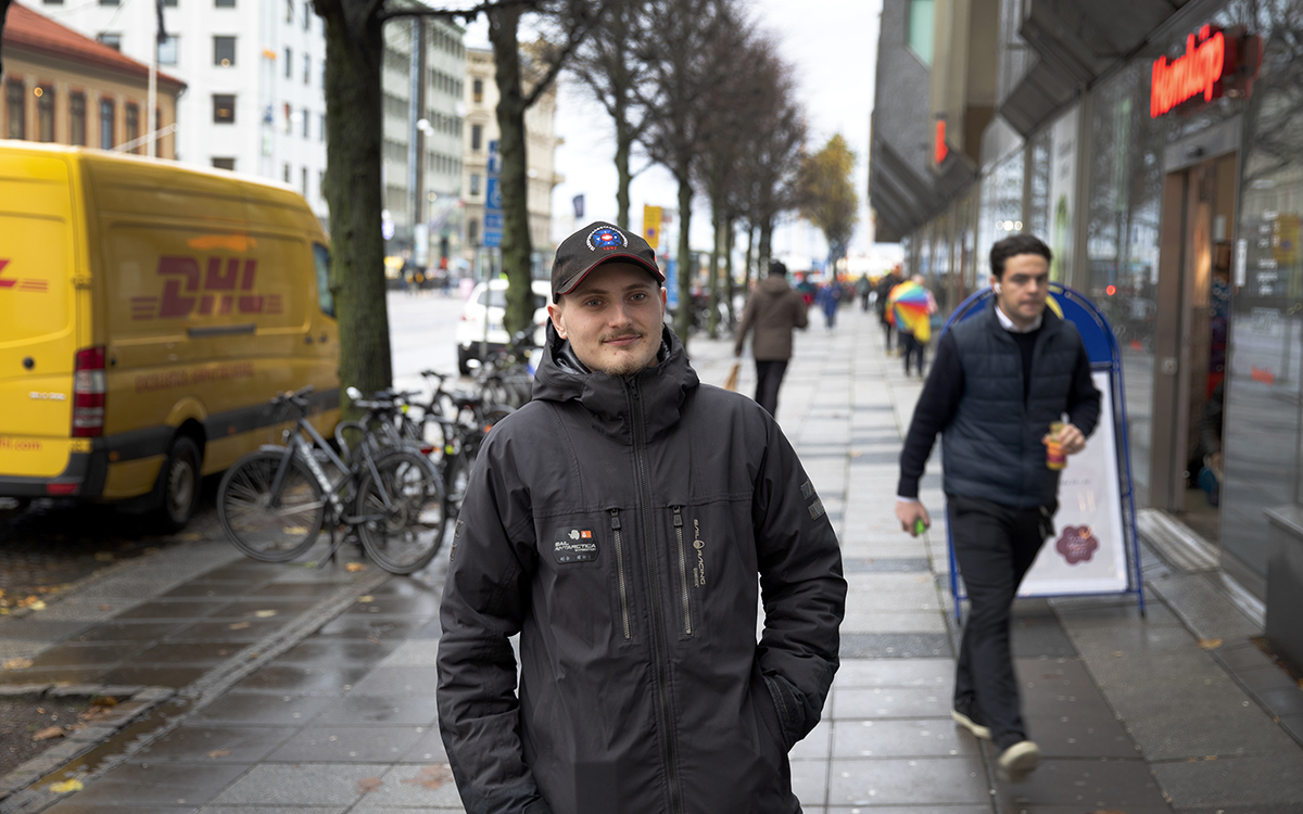 Eddie Karlsson är Transportombud på sin arbetsplats, DHL Express i Göteborg.