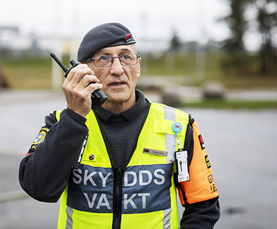 Kaveh Tiba trivs med spänningen på jobbet.