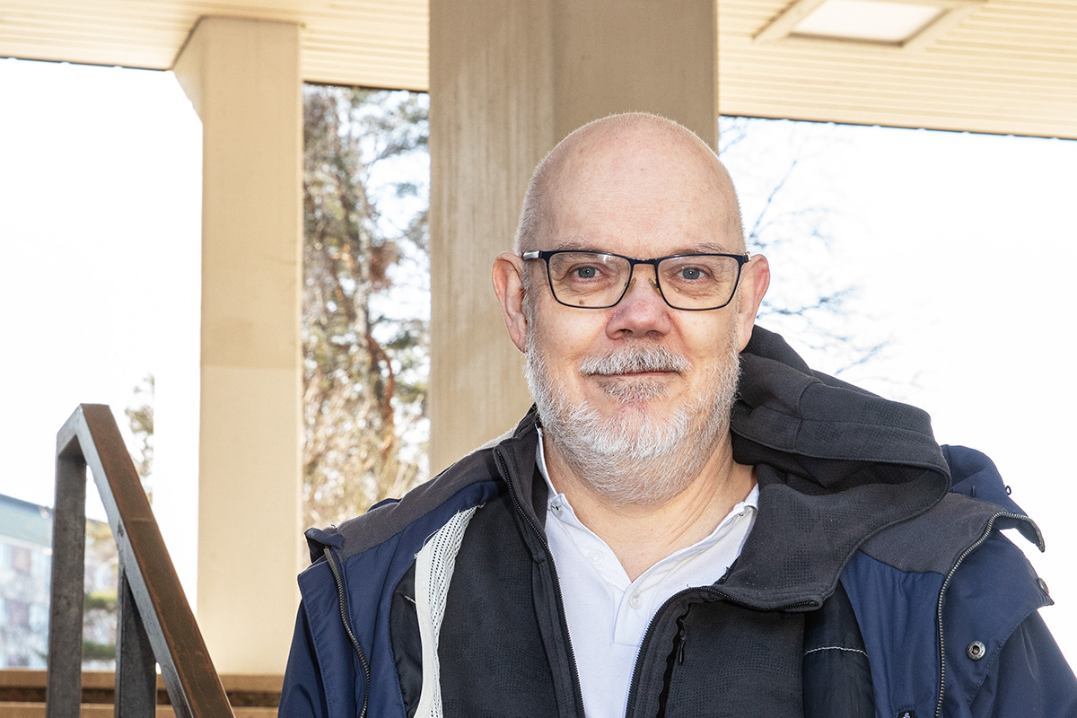 Ulf Sundqvist tar gärna med sig systemkameran ut på promenad. ”Skapandet är roligt, att man ser mönster i omgivningen. De dyker upp för en”, säger han.