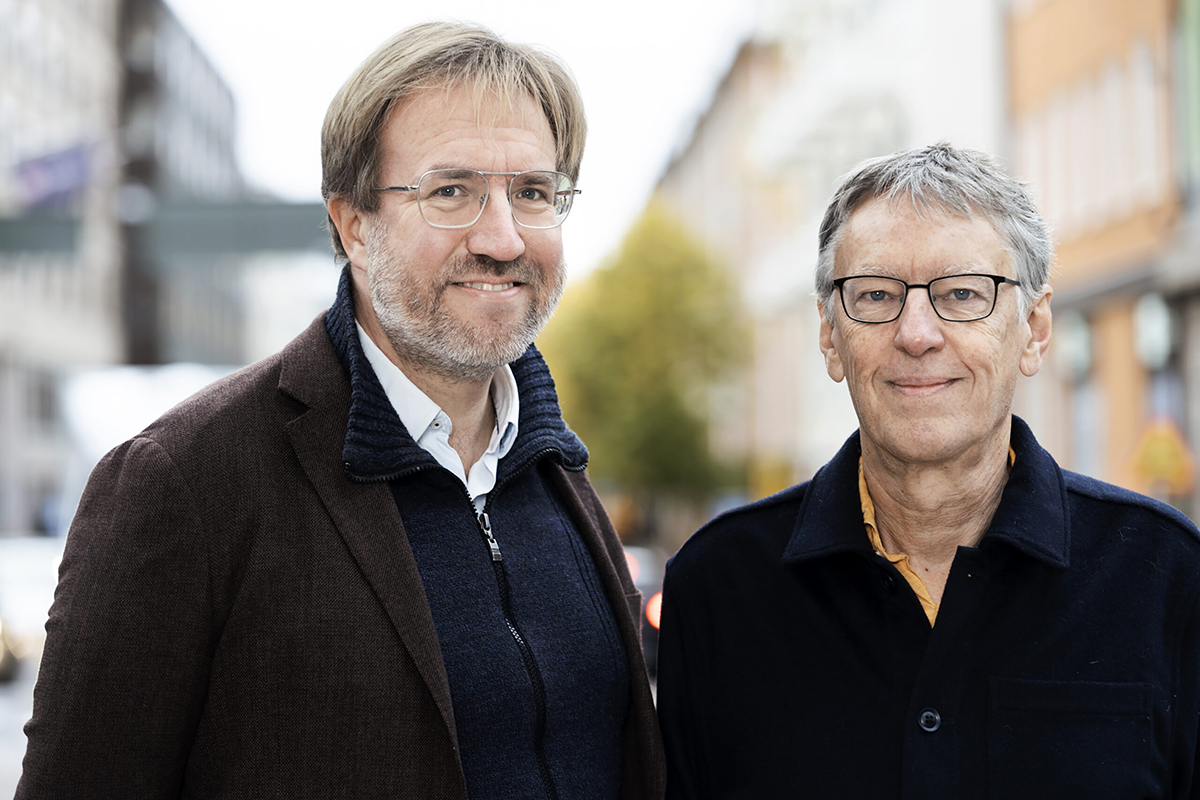 Peter Gustavsson och Mats Wingborg har skrivit Hej då Tidö, ett bokslut över fyra år av en ny regeringskonstellation. Foto: Verbal förlag