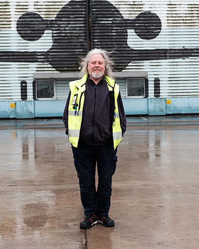 1986 fick Anders "Eken" Ekenstedt jobb på Arlanda och lämnade hemstaden Lycksele. Han har förblivit flygplatsen trogen, men nu är det dags att stämpla ut och gå i pension. Foto: John Antonsson