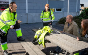 Magnus Eriksson, skyddsombud i Örebro, förklarar riskerna med att stressa på jobbet. Foto: Dexter Svärd Huss